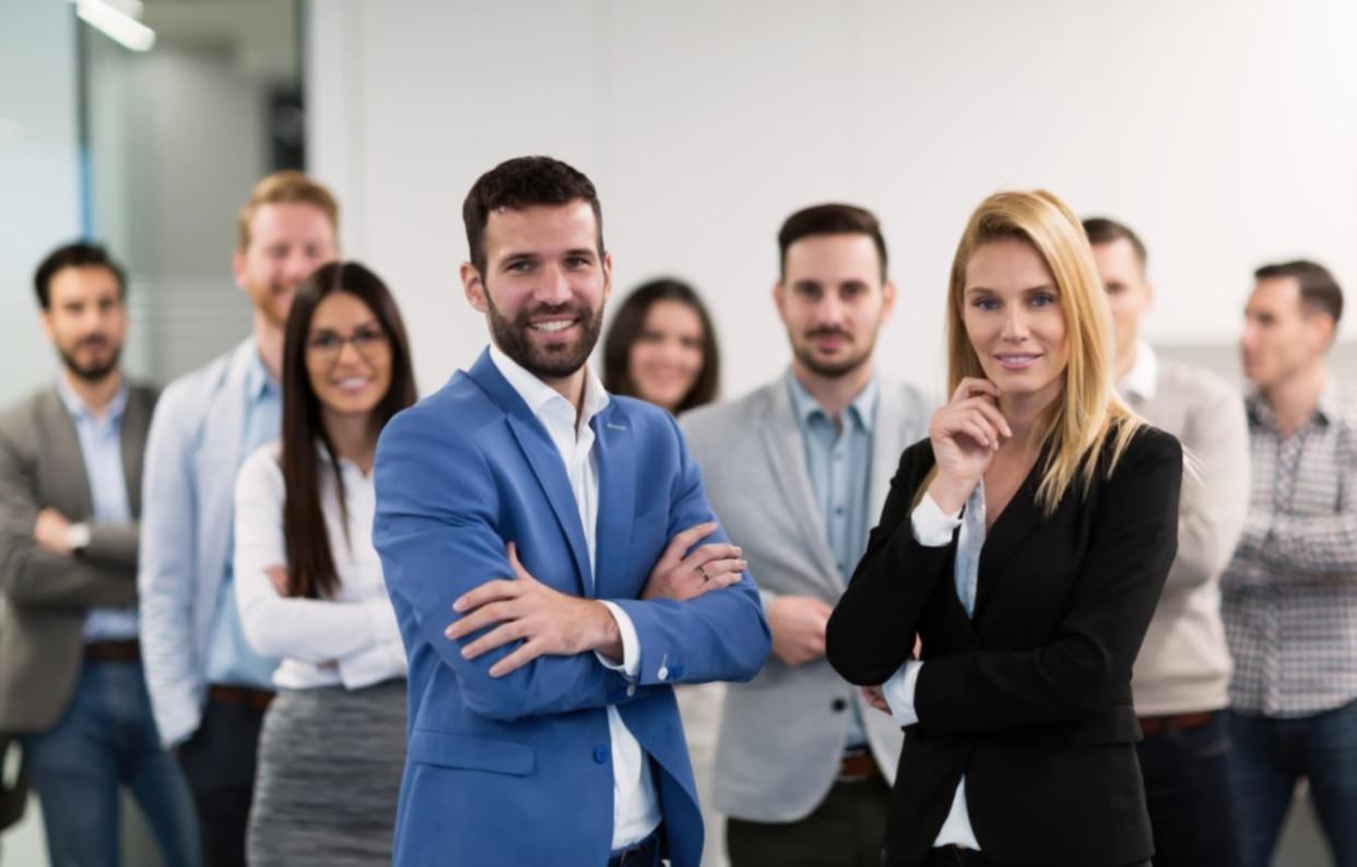 Interfață platformă Loranexitiva cu opțiuni de învățare